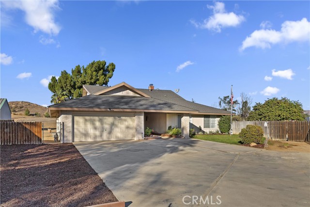 Image 2 for 1875 Paddock Ln, Norco, CA 92860