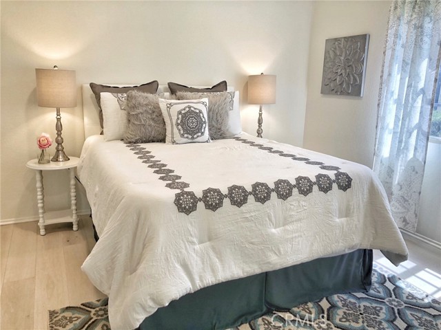 Detail Gallery Image 4 of 5 For 740 Breeze Hill Rd #163,  Vista,  CA 92081 - 2 Beds | 1/1 Baths