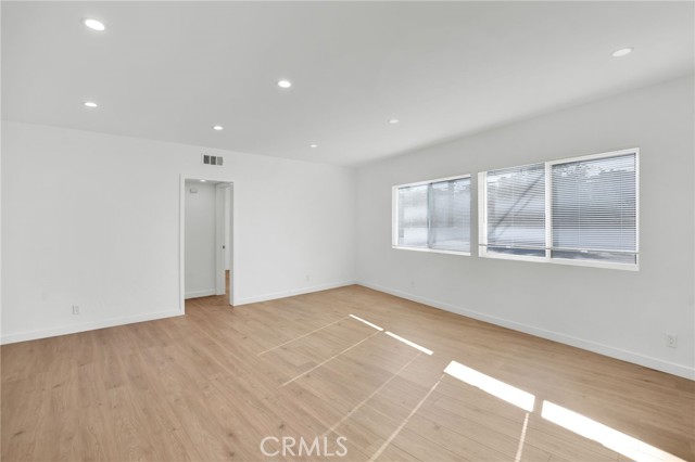 13018 Valleyheart Drive, 8 photo 7