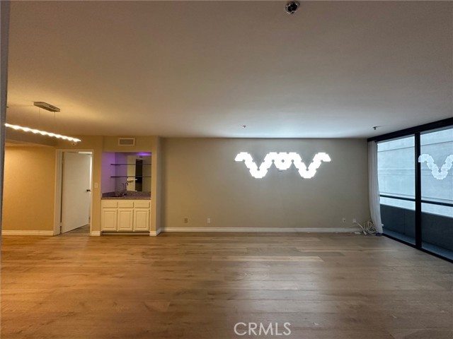 Detail Gallery Image 34 of 49 For 10660 Wilshire Bld #407,  Los Angeles,  CA 90024 - 1 Beds | 2 Baths