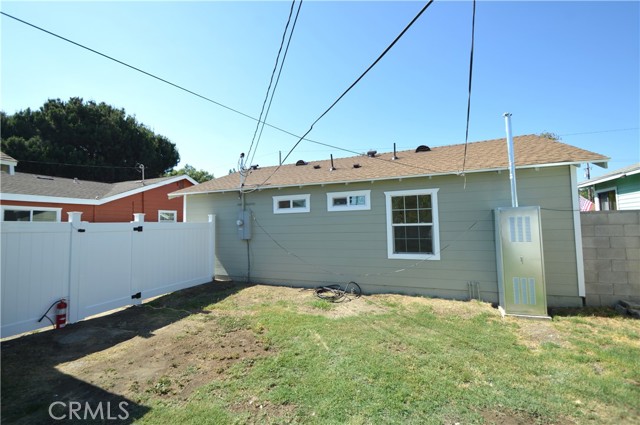 9422 Bartolo Avenue, Pico Rivera CA: https://media.crmls.org/medias/1151bb2e-d850-44e6-b260-c653a023cba0.jpg