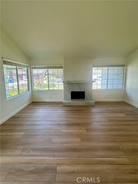3964 Hibbert Court, Simi Valley CA: https://media.crmls.org/medias/115217ab-0ffb-4995-ab96-6db04444bb19.jpg