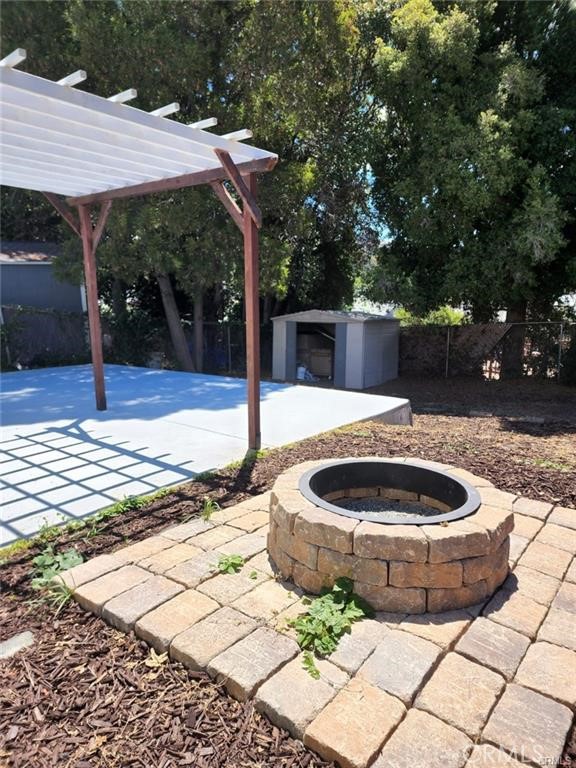 2702 99th Avenue, Oakland CA: https://media.crmls.org/medias/11528425-c114-44aa-a8ba-1c6303151d64.jpg