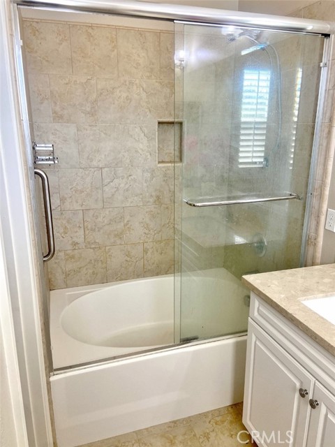 44011 Rivo Court, Temecula CA: https://media.crmls.org/medias/1152d51d-fede-42db-8026-5a82fb1f868a.jpg