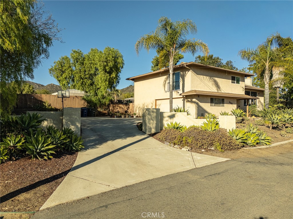 11533C30 7472 4B38 9072 5E10Fc1627C4 3342 Silver Oak Lane, Vista, Ca 92084 &Lt;Span Style='BackgroundColor:transparent;Padding:0Px;'&Gt; &Lt;Small&Gt; &Lt;I&Gt; &Lt;/I&Gt; &Lt;/Small&Gt;&Lt;/Span&Gt;