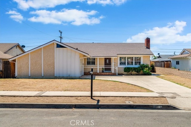 516 E Creston Street, Santa Maria CA: https://media.crmls.org/medias/1153734c-044e-47df-bcdf-632ee5dc6a10.jpg