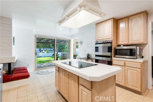 4031 Rousseau Lane, Palos Verdes Peninsula, California 90274, 3 Bedrooms Bedrooms, ,2 BathroomsBathrooms,Residential,Sold,Rousseau,PV22183505