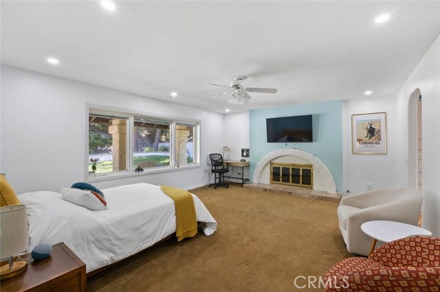 1579 Via Parque, Thousand Oaks CA: https://media.crmls.org/medias/1154e0d1-67fc-4071-bd35-80563260d124.jpg