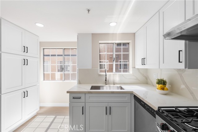 Detail Gallery Image 9 of 36 For 150 Diamond St #B,  Arcadia,  CA 91006 - 4 Beds | 2/1 Baths