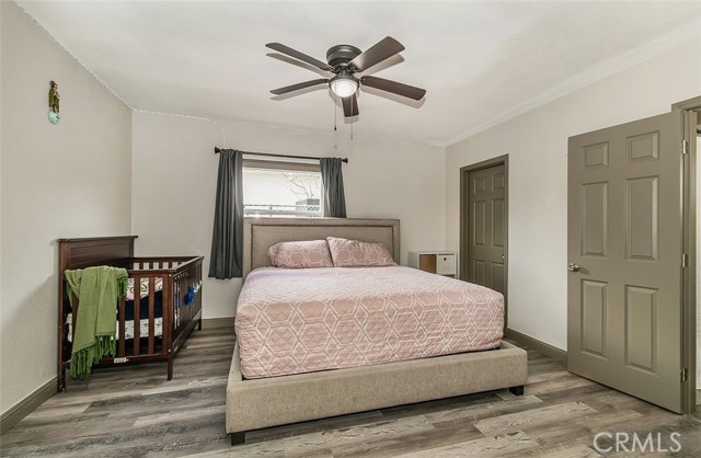Detail Gallery Image 16 of 31 For 946 W Dakota Ave, Fresno,  CA 93705 - 3 Beds | 2 Baths