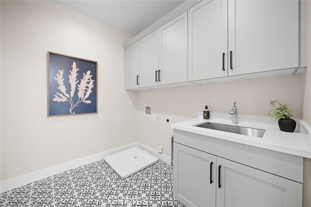 Image 44 of 55 For 2732 Barcelona Street