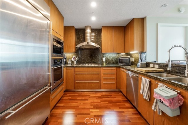 3141 Michelson Drive, Irvine CA: https://media.crmls.org/medias/11573e23-2e8b-488c-be75-39396910e8a7.jpg