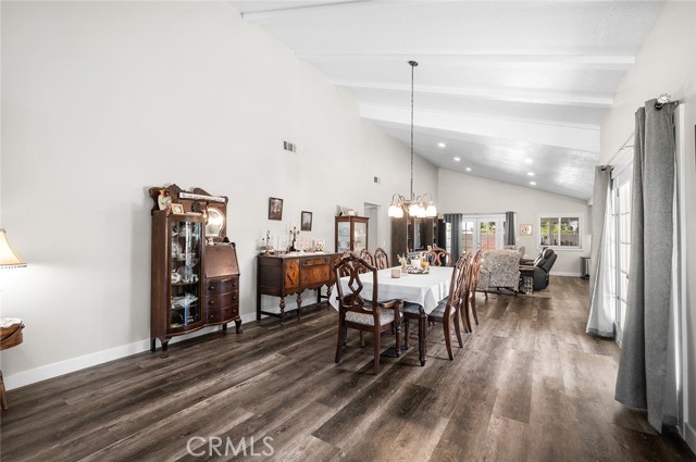 1092 Deborah Street, Upland CA: https://media.crmls.org/medias/11576ced-8cb6-48cf-8039-aaa24734614c.jpg