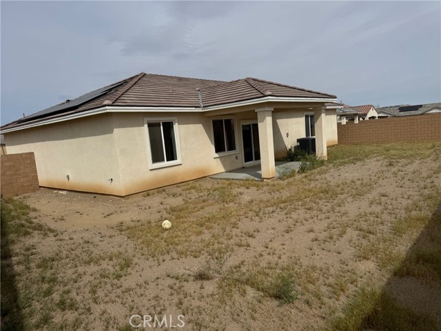 Detail Gallery Image 5 of 6 For 11155 Fargo Ct, Victorville,  CA 92392 - 3 Beds | 2 Baths