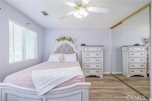 4302 Olivera Place, Lancaster CA: https://media.crmls.org/medias/1157ef1d-96ee-477b-a66e-5c58700b07eb.jpg