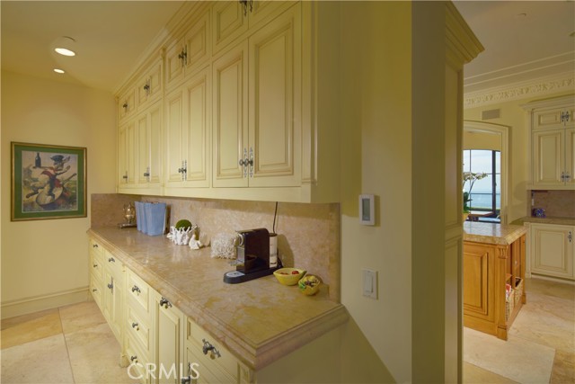 5 Pelican Vista Drive, Newport Coast CA: https://media.crmls.org/medias/11586b56-8c97-49d1-a4bd-8e613ee2d803.jpg