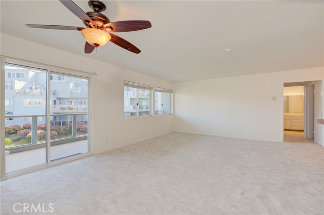 Detail Gallery Image 25 of 37 For 250 the Vlg #204,  Redondo Beach,  CA 90277 - 1 Beds | 1 Baths