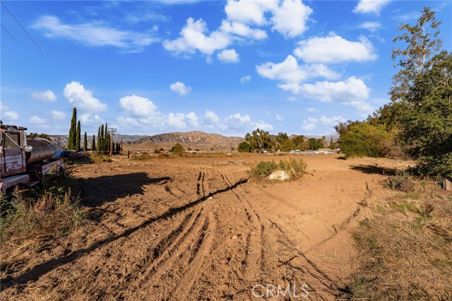 Detail Gallery Image 19 of 41 For 2700 Mill Creek Rd, Mentone,  CA 92359 - 5 Beds | 4 Baths