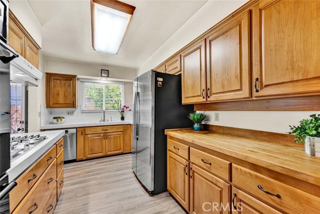 1309 N Linwood Avenue, Santa Ana CA: https://media.crmls.org/medias/1159163e-3ede-4dce-9136-078a344bc675.jpg