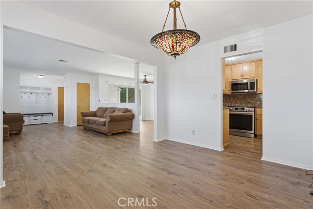 Detail Gallery Image 12 of 34 For 5604 Katherine, Simi Valley,  CA 93063 - 2 Beds | 1 Baths