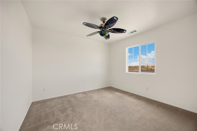Detail Gallery Image 22 of 32 For 17024 Mastodon Pl, Victorville,  CA 92394 - 4 Beds | 2/1 Baths