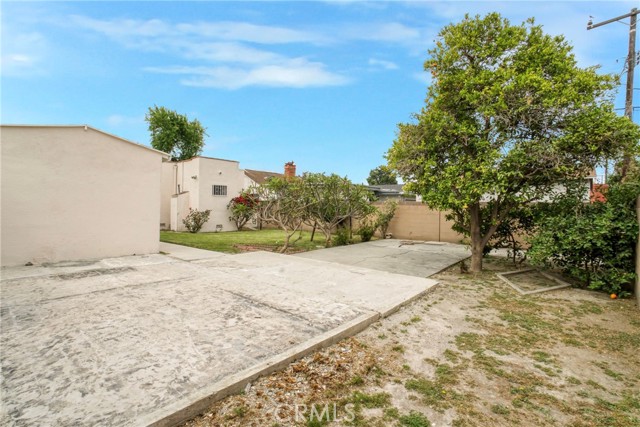 531 W Arbutus Street, Compton CA: https://media.crmls.org/medias/115b4122-a422-4c94-a934-51f59af0100f.jpg