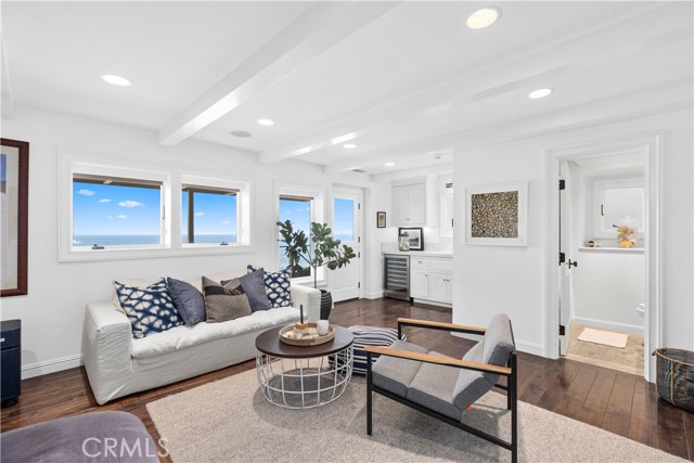 Detail Gallery Image 18 of 27 For 31889 Circle Drive, Laguna Beach,  CA 92651 - 4 Beds | 4/1 Baths