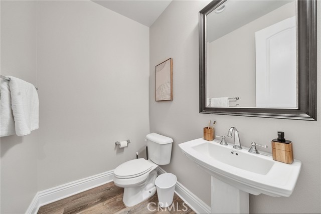 Detail Gallery Image 19 of 62 For 61 Windwalker Way, Tustin,  CA 92782 - 6 Beds | 5/1 Baths
