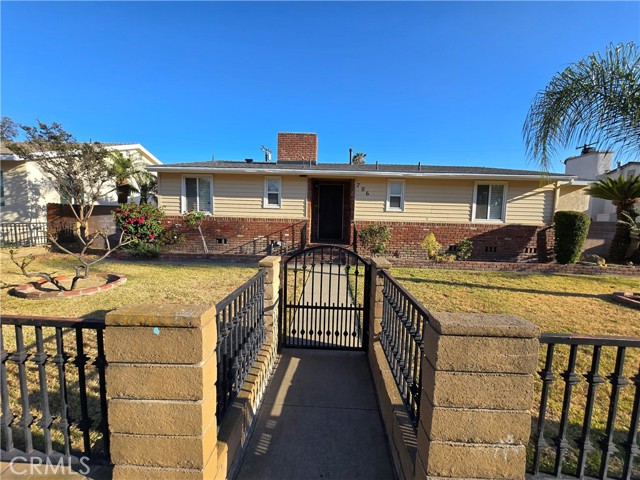 706 W Orangethorpe Avenue, Fullerton CA: https://media.crmls.org/medias/115b792a-cceb-484e-8211-5e7ef697843d.jpg