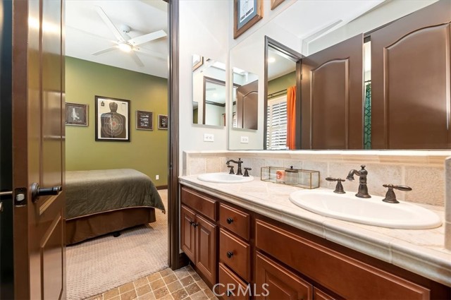 16850 Nandina Avenue, Riverside CA: https://media.crmls.org/medias/115bc0df-d273-4cc5-ba9c-bde7c1991bdf.jpg