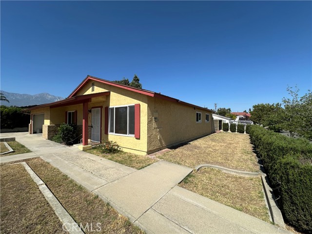 8567 Jasper Street, Rancho Cucamonga CA: https://media.crmls.org/medias/115bd599-f2ce-4cfa-af58-88d3de46db77.jpg