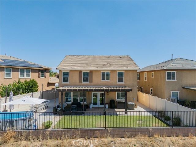 Detail Gallery Image 3 of 30 For 116 Yosemite, Perris,  CA 92570 - 3 Beds | 2/1 Baths