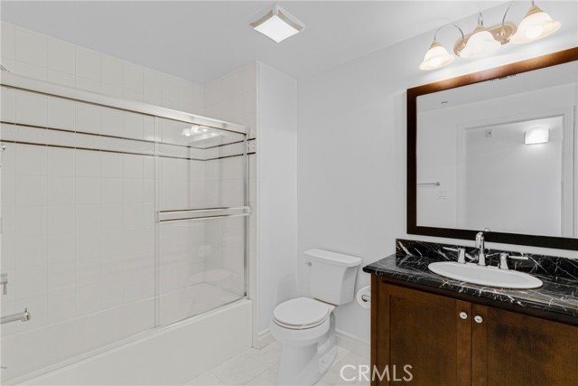 4424 Whitsett Avenue, 110 photo 22