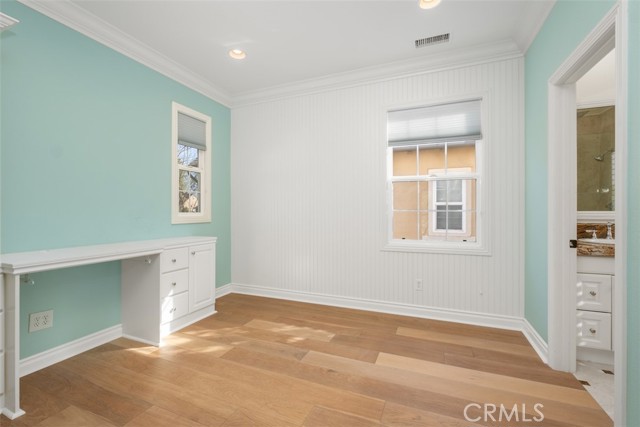 20 Townsend, Irvine CA: https://media.crmls.org/medias/115e967d-3e5b-4c8c-b1e1-d9acc3ae8cec.jpg