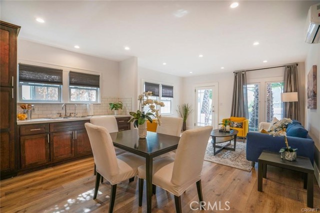 908 Victoria Avenue, Venice CA: https://media.crmls.org/medias/115efeec-ffdb-486d-aa64-a3d19773afa6.jpg