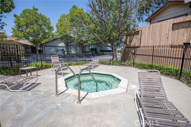 Detail Gallery Image 29 of 32 For 13982 Olive Grove, Sylmar,  CA 91342 - 2 Beds | 2 Baths