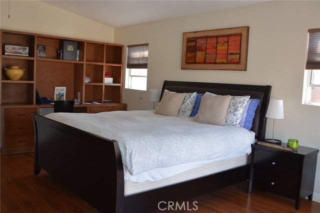 Detail Gallery Image 5 of 11 For 22445 Dolorosa, Woodland Hills,  CA 91367 - 3 Beds | 2 Baths