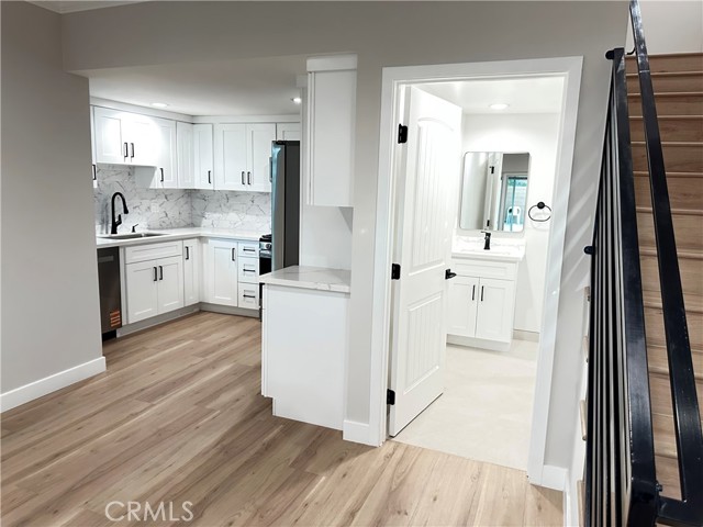 Detail Gallery Image 2 of 22 For 7317 Darby Pl, Reseda,  CA 91335 - 3 Beds | 2/1 Baths