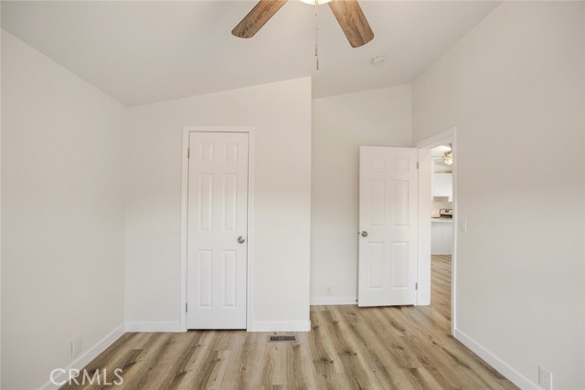 Detail Gallery Image 7 of 37 For 8250 Lankershim Blvd #33,  North Hollywood,  CA 91605 - 3 Beds | 2 Baths