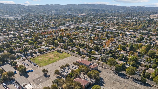 Detail Gallery Image 39 of 63 For 5359 Cedros Ave, Sherman Oaks,  CA 91411 - 3 Beds | 2/1 Baths