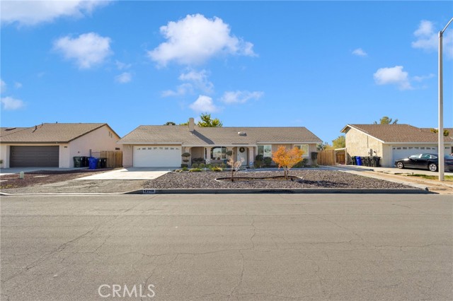 Detail Gallery Image 2 of 54 For 12718 Triple Tree Ter, Victorville,  CA 92392 - 3 Beds | 2 Baths