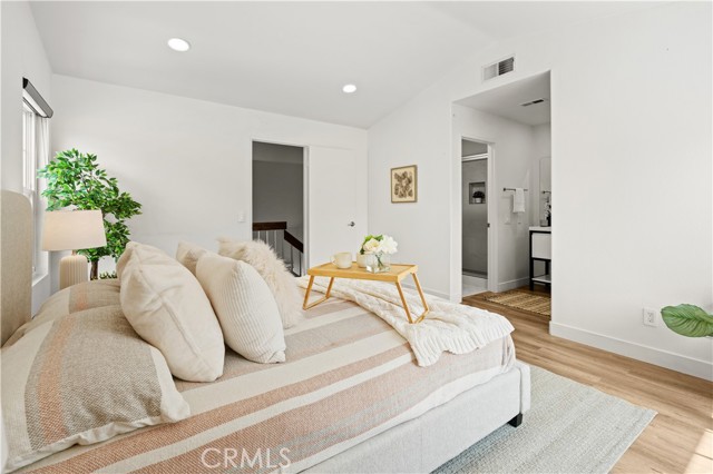 Detail Gallery Image 32 of 37 For 10889 Creekbridge Pl, San Diego,  CA 92128 - 2 Beds | 2/1 Baths
