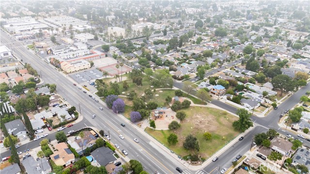 20934 Vose Street, Canoga Park CA: https://media.crmls.org/medias/11621f68-fa98-4fcf-9f3a-15f4aeb0a894.jpg