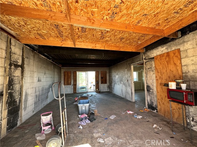 Detail Gallery Image 4 of 7 For 9474 Anza Trl, Lucerne Valley,  CA 92356 - 2 Beds | 1 Baths