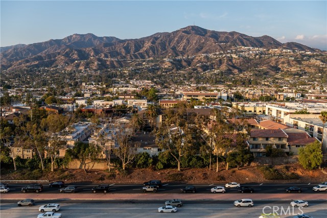 Detail Gallery Image 35 of 66 For 345 Pioneer Dr #1201,  Glendale,  CA 91203 - 2 Beds | 2 Baths