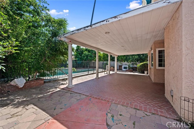 22606 Archwood Street photo 45