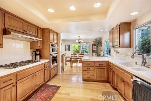 2008 Curtis Avenue, Redondo Beach, California 90278, 4 Bedrooms Bedrooms, ,2 BathroomsBathrooms,Residential,Sold,Curtis,SB17042400