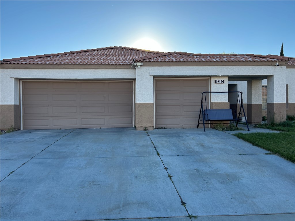 Detail Gallery Image 1 of 5 For 12380 Stillwater Dr, Victorville,  CA 92395 - 3 Beds | 2 Baths