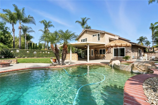 3581 Hillsdale Ranch Road, Chino Hills CA: https://media.crmls.org/medias/11658086-866b-47e4-a19a-38829e663911.jpg