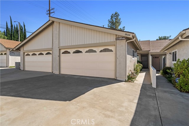 Detail Gallery Image 1 of 1 For 19034 Avenue of the Oaks, Newhall,  CA 91321 - 2 Beds | 2 Baths
